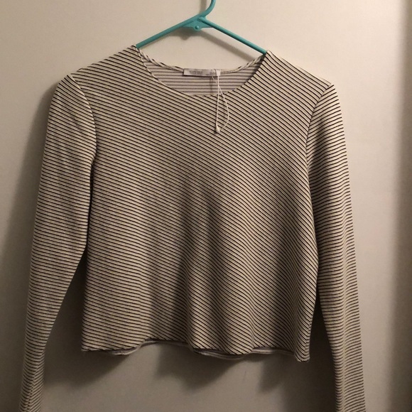 Zara Striped Long-Sleeved Crop Top - Picture 2 of 5